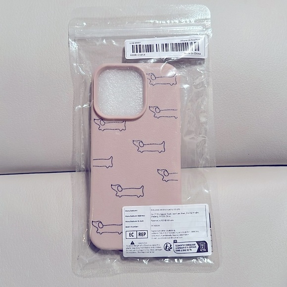 NEW Dachshund iPhone 16Pro Case - Picture 2 of 4